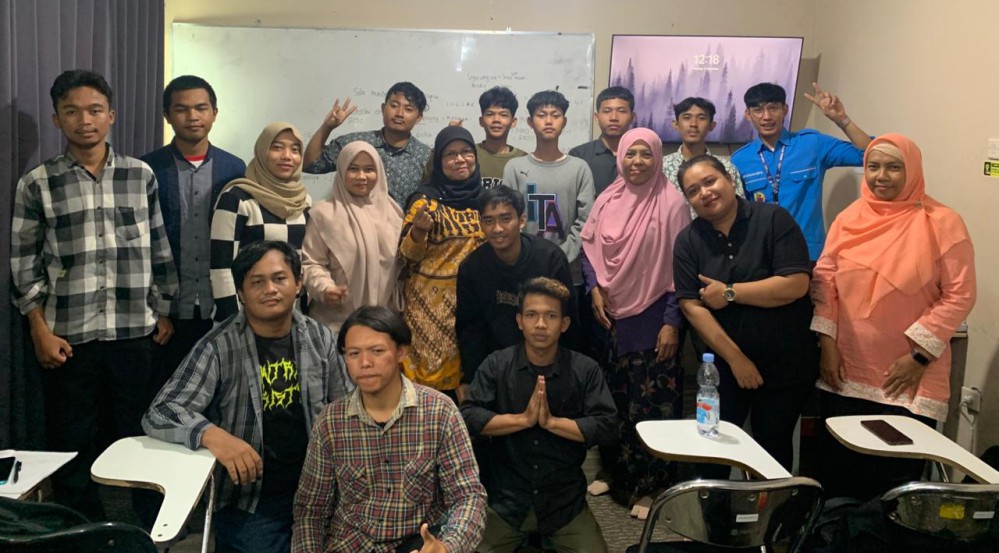 Foto bersama peserta pelatihan bahasa Jepang 